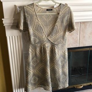 Dolce Cabo Size M Sweater Dress